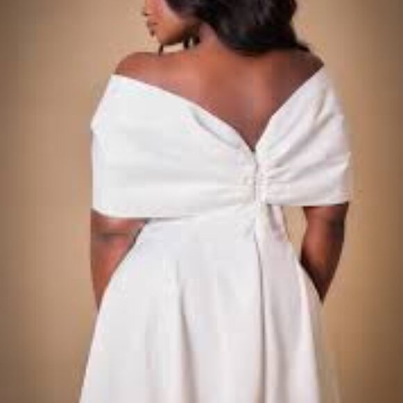 Premium Plus White Satin Extreme Bow Detail Romper - Picture 3 of 3